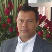 luis serva on My World.